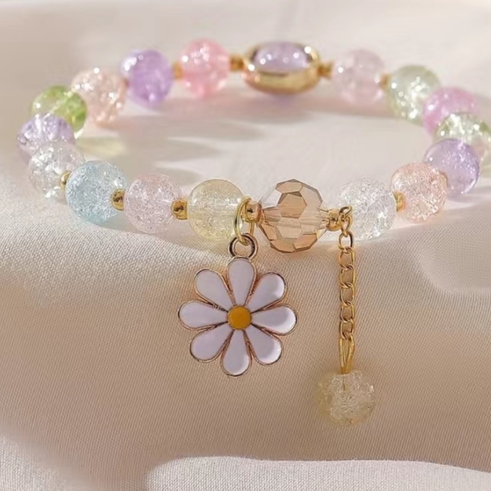 Multicolor Beaded stretch Bracelet with Daisy Charm NIP Taken out for pics NWOT
